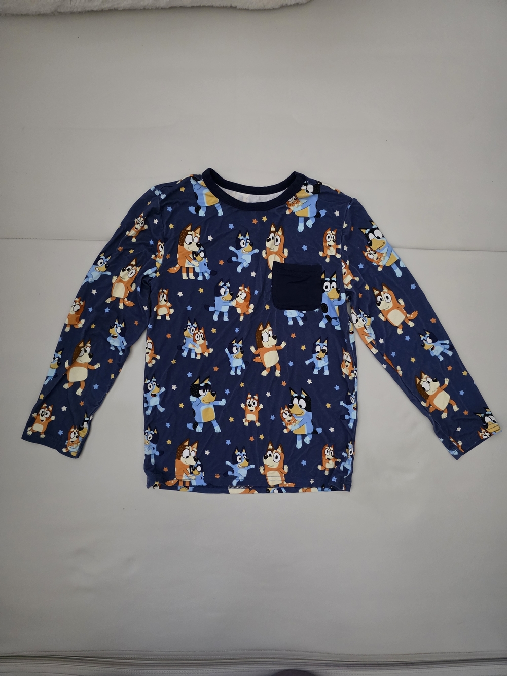 (EUC) Little Sleepies Bluey Dance Mode Long Sleeve Pocket Tee - Size 5